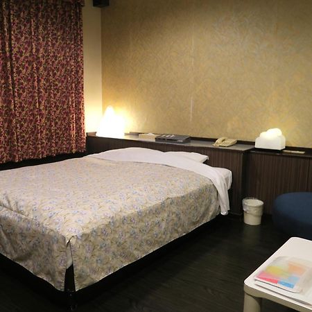 Hotel Carnival Metabaru Kültér fotó