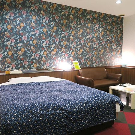 Hotel Carnival Metabaru Kültér fotó